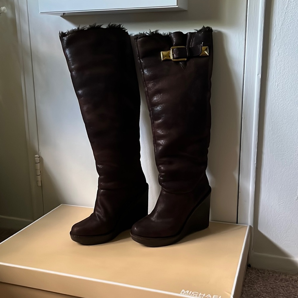 Michael Kors Calista Boot Distressed Suede Coffee color (GUC)